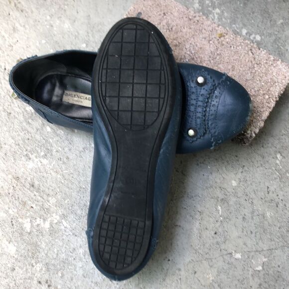 Balenciaga Arena silver stud flats - Picture 8 of 9